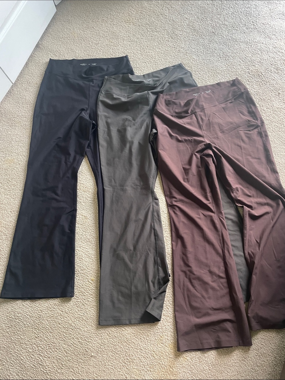 Old Navy PowerSoft Extra High-Rise Flare Leggings XL - Lot of 3